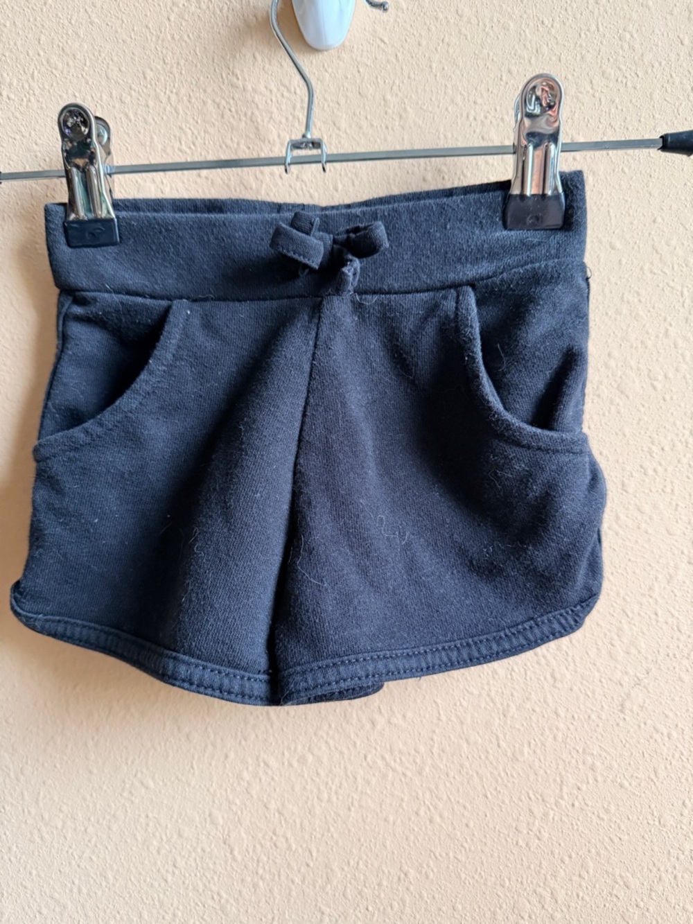 Garanimals Black Knit Girls Pull-On Shorts with Front Pockets